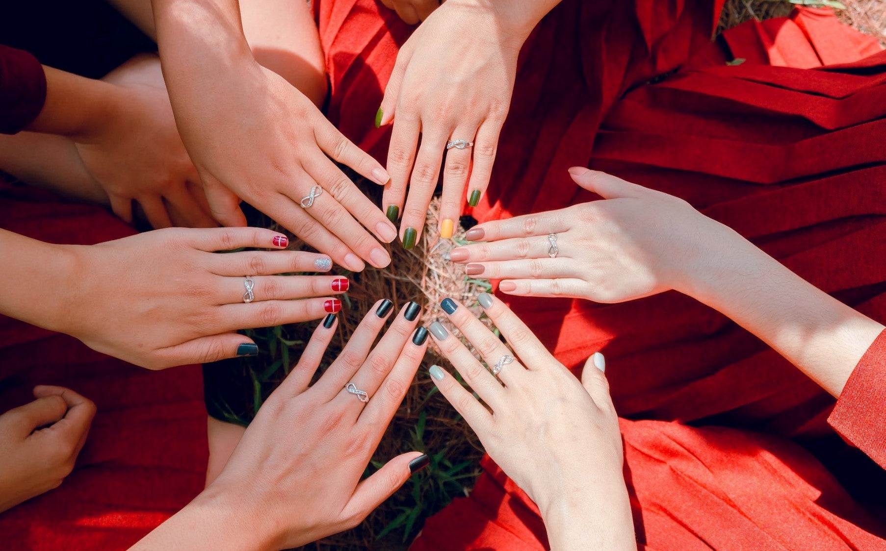¿Es mejor la manicura semipermanente o tradicional?