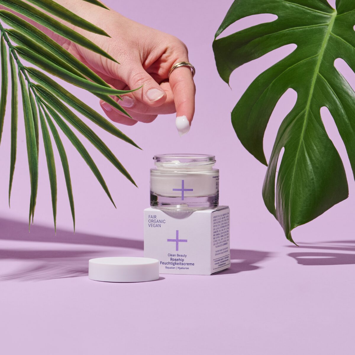 I+M Clean Beauty Crema Hidratante de Rosa Mosqueta 30ml - ambiente