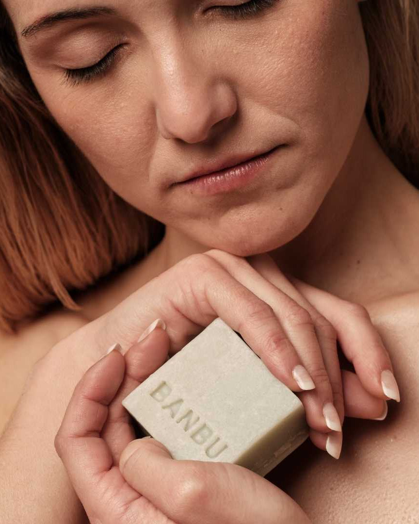 Banbu Limpiador Facial Sólido Piel Normal y Seca Aura 100g - BANBU - cosmética natural