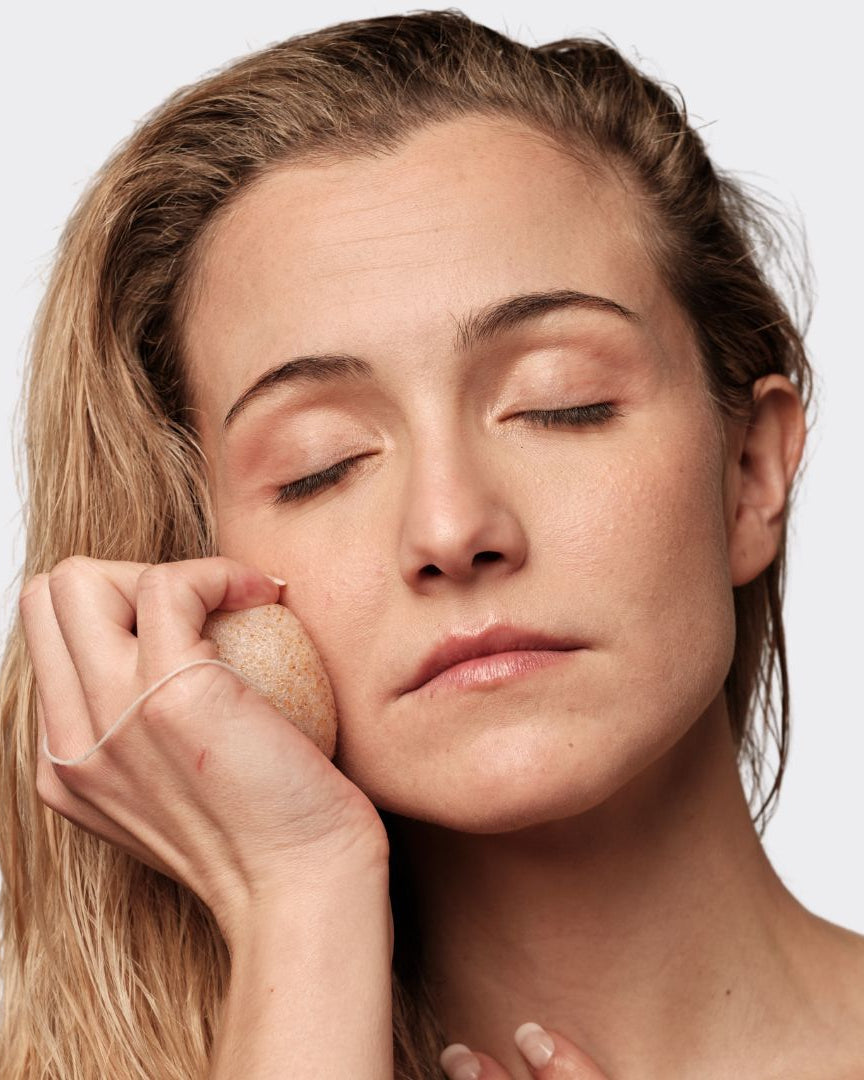 Banbu Esponja Konjac Facial Exfoliante con Nuez - BANBU - cosmética natural