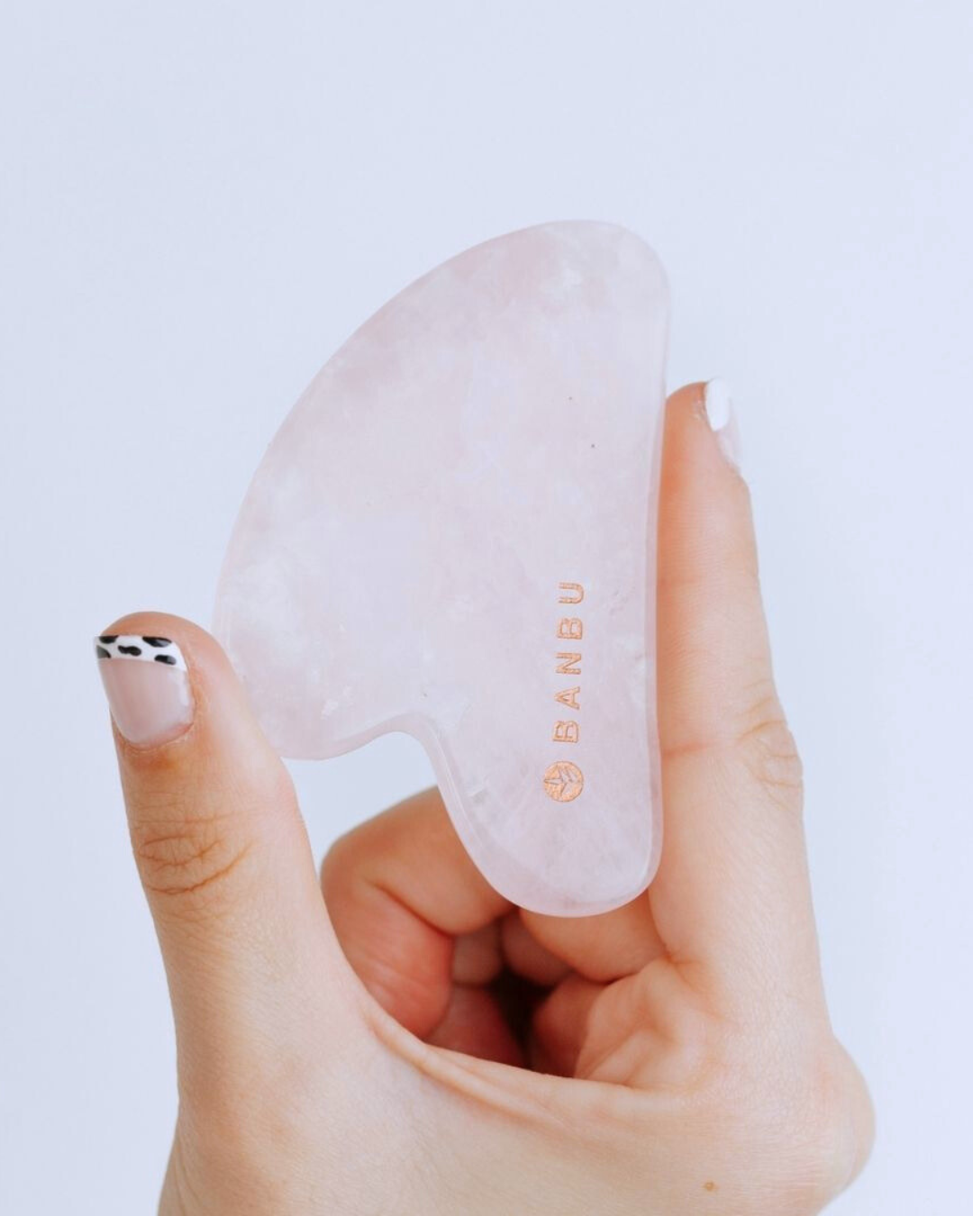 Banbu Gua Sha de Cuarzo Rosa - BANBU - cosmética natural
