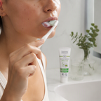 Lavera Dentífrco Cuidado Completo Menta Fluor Basis Sensitiv 75ml - LAVERA - cosmética natural