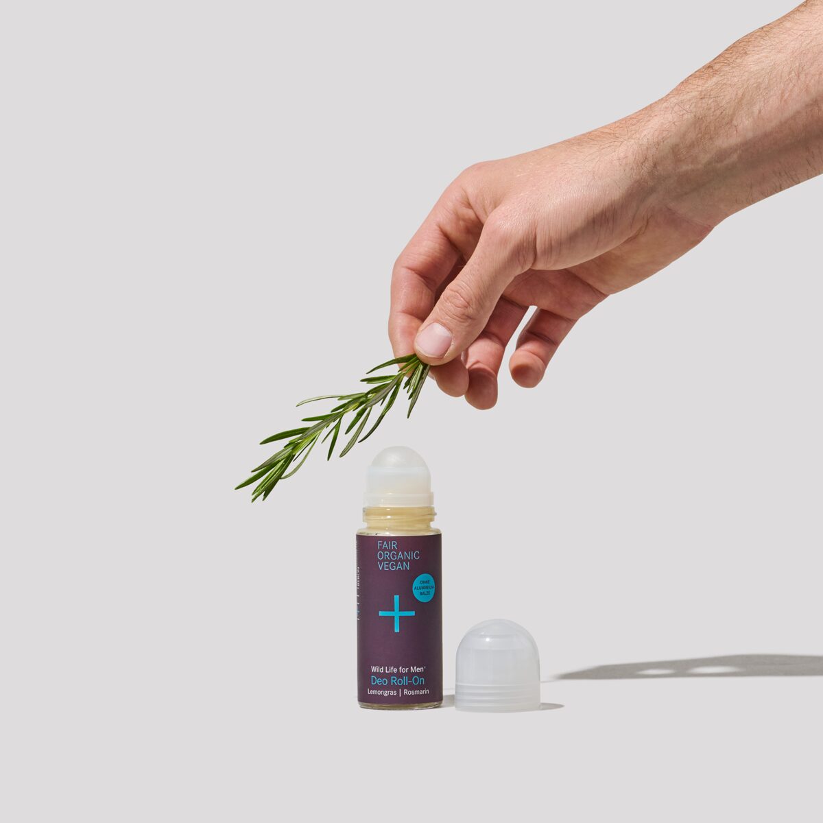 I+M Desodorante Roll On Romero y Lemongrass Unisex 50ml - ambiente