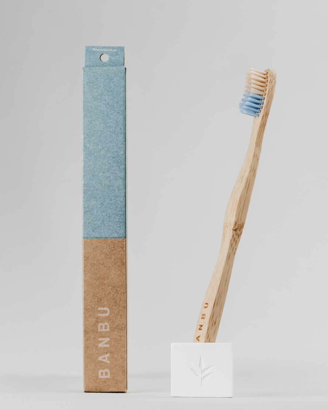 Banbu Cepillo de Dientes de Bambú Cerdas Medias Azul - BANBU - cosmética natural