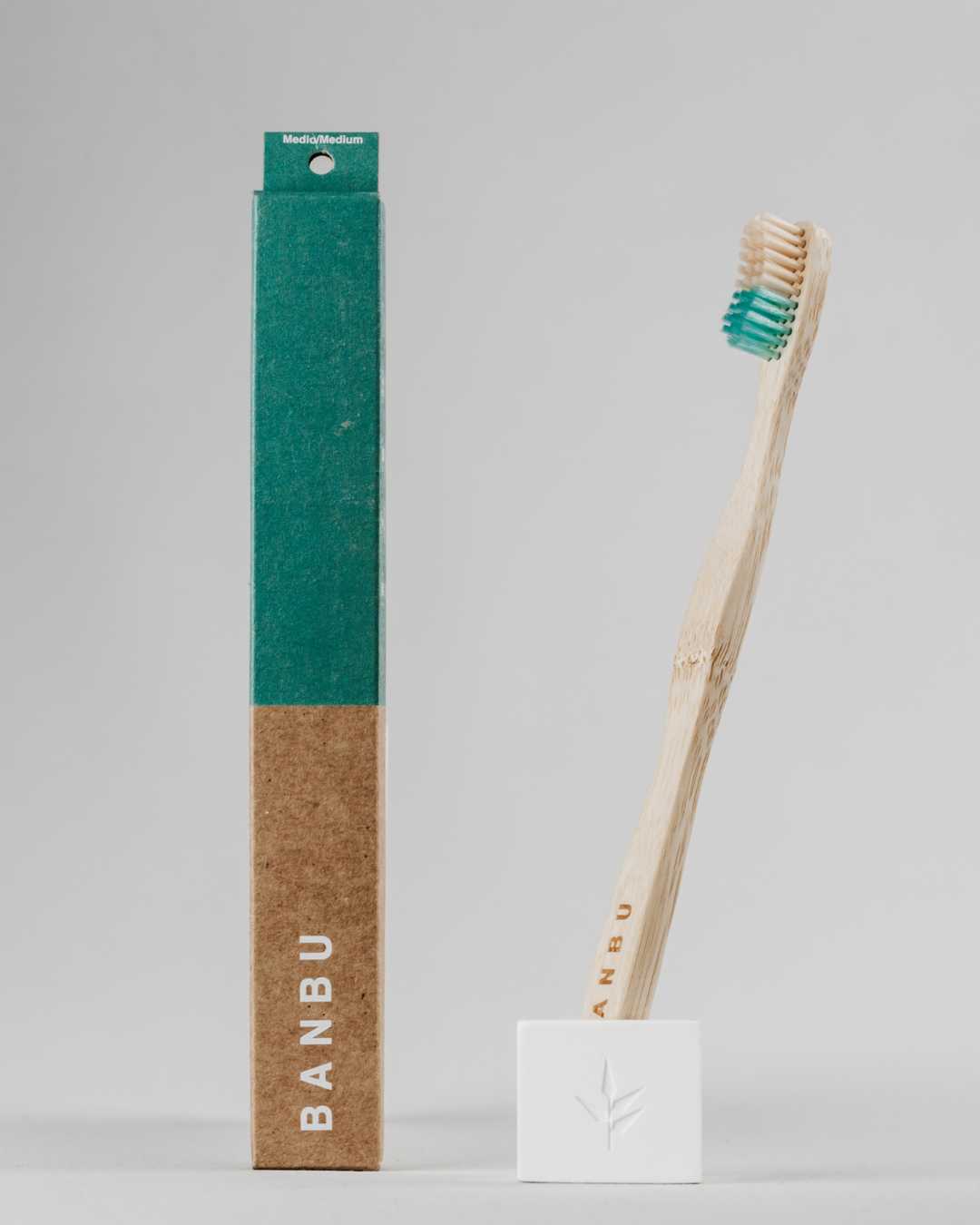 Banbu Cepillo de Dientes de Bambú Cerdas Medias Verde - BANBU - cosmética natural