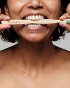 Banbu Cepillo de Dientes de Bambú Cerdas Suaves Verde - BANBU - cosmética natural