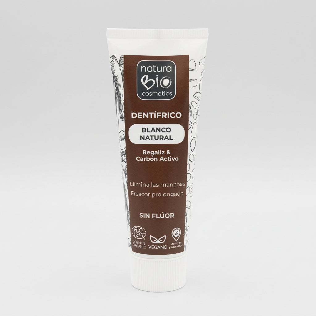 NaturaBIO Pasta de Dientes Blanco Natural de Regaliz y Carbón Activo 75ml - NATURABIO COSMETICS - cosmética natural