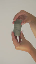 Natural Carol Stick Hidratante Facial Sólido 30g - vídeo